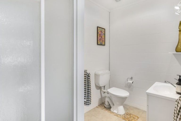 Photo of property in 11 Long Beach Road, Russell, 0202