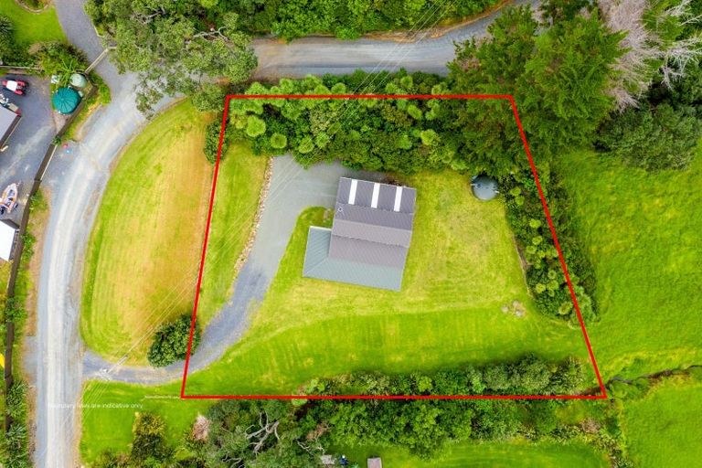 Photo of property in 565 Rockell Road, Whananaki, Hikurangi, 0181