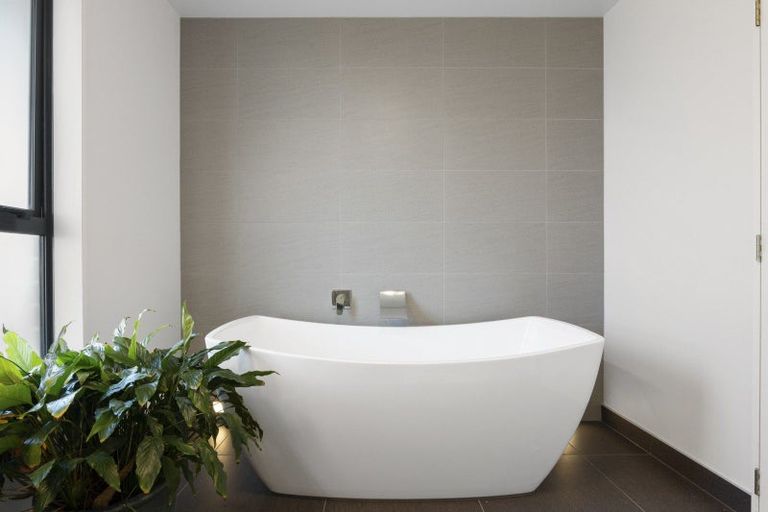 Photo of property in 12 Parkham Drive, Burnside, Christchurch, 8053