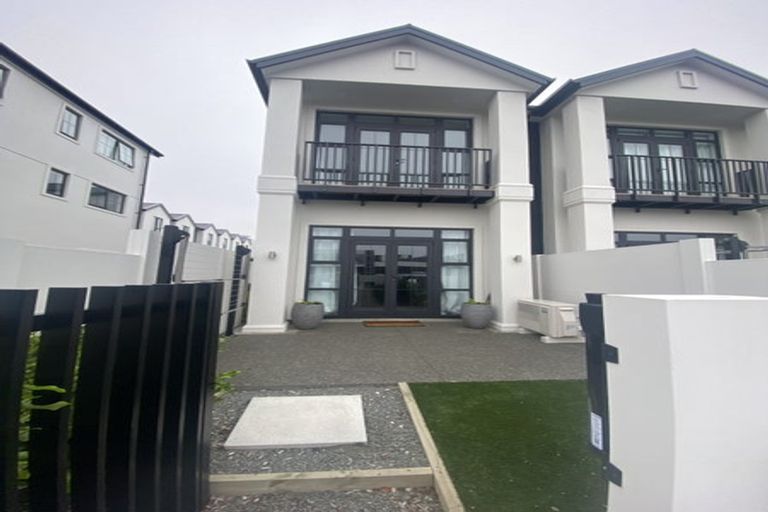 Photo of property in 102 Peterborough Street, Christchurch Central, Christchurch, 8013