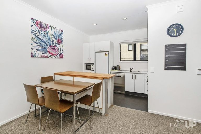 Photo of property in 17 Onekiritea Road, Hobsonville, Auckland, 0616