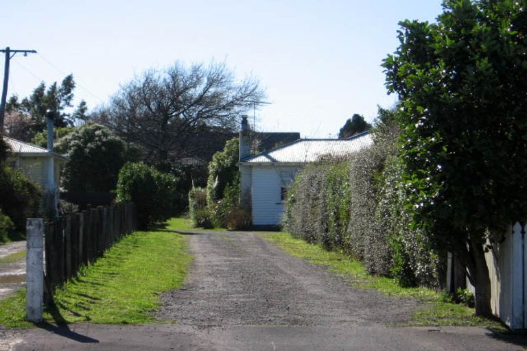 Photo of property in 45 Fox Street, Featherston, 5710