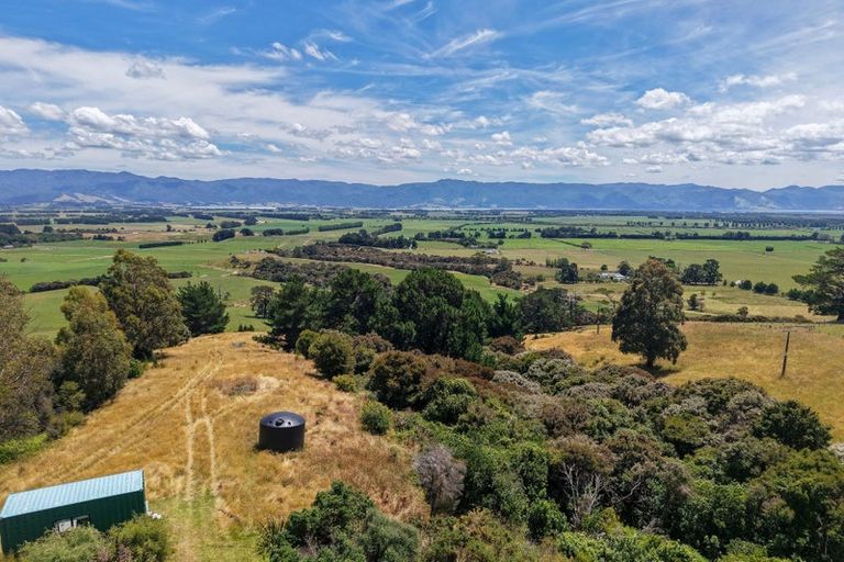 Photo of property in 1937 Lake Ferry Road, Pirinoa, Featherston, 5772