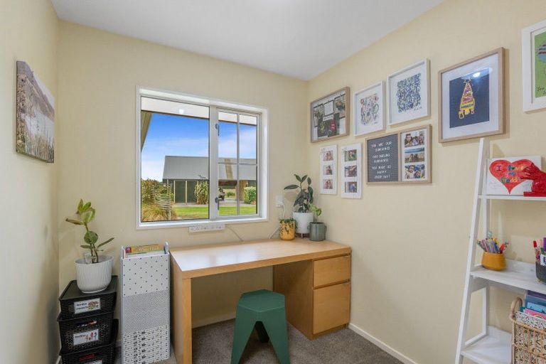 Photo of property in 973 Hoskyns Road, West Melton, Christchurch, 7671