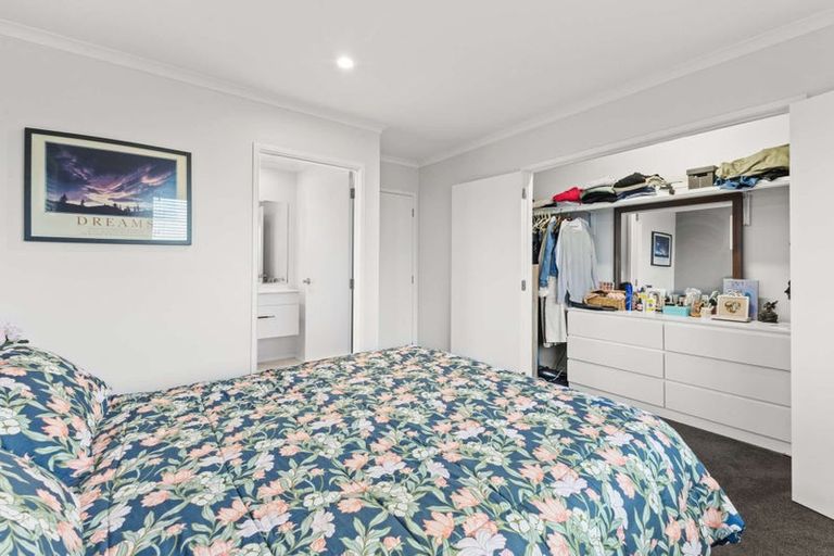 Photo of property in 35 Cumming Street, Okato, 4335