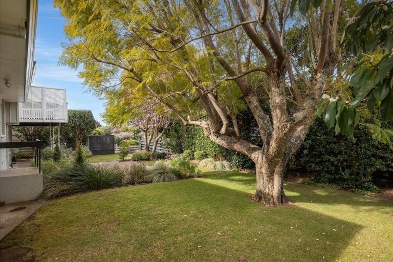 Photo of property in 30 Edgecumbe Road, Tauranga, 3110