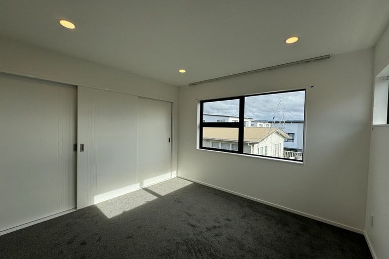 Photo of property in 4/28 Lavelle Road, Henderson, Auckland, 0612