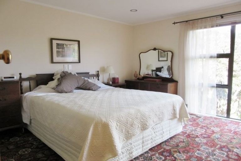 Photo of property in 20 Exploration Way, Whitby, Porirua, 5024