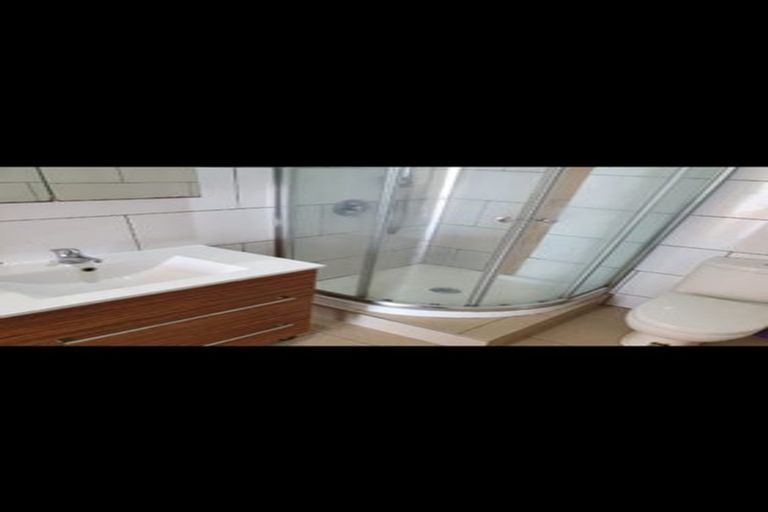 Photo of property in 23a Laurina Road, Sunnynook, Auckland, 0620