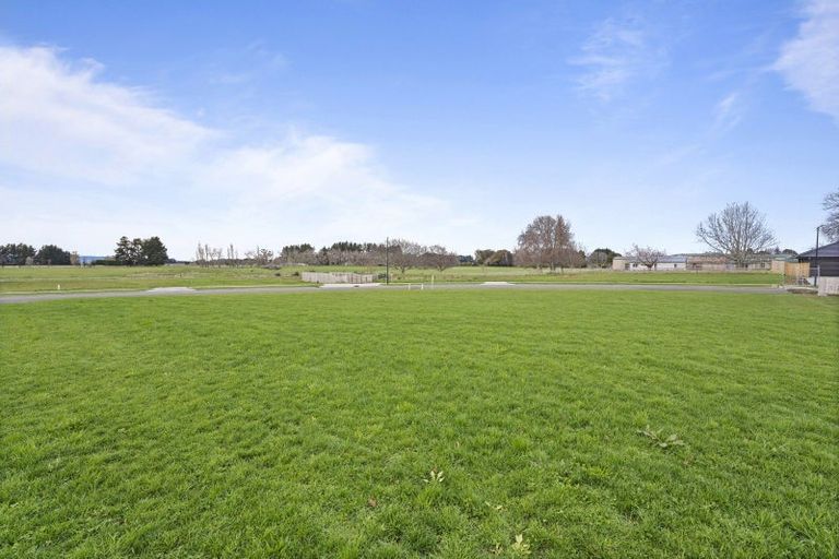 Photo of property in 15 Campbell Place, Marton, 4710