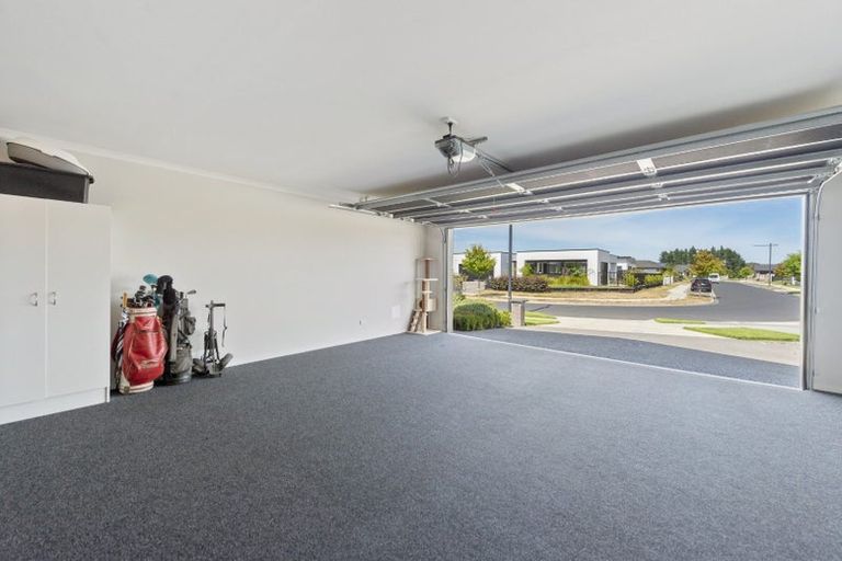 Photo of property in 22 Helen June Avenue, Flagstaff, Hamilton, 3210