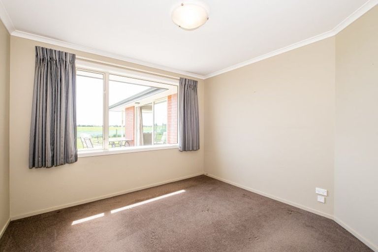 Photo of property in 61 Lyall Road, Saint Andrews, Timaru, 7971