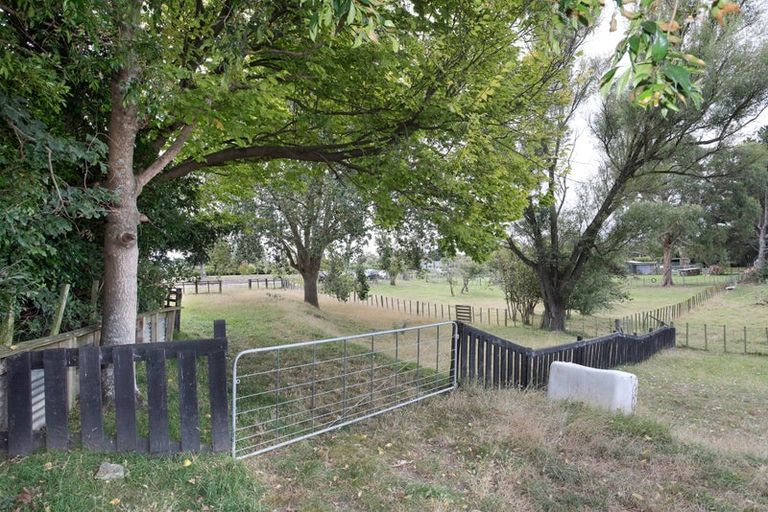 Photo of property in 1363 Wellington Road, Crofton, Marton, 4787