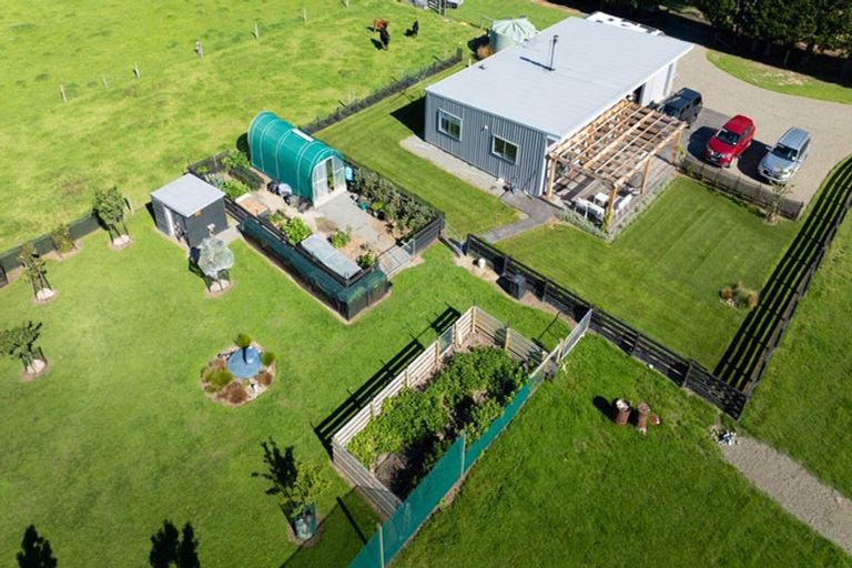 Photo of property in 108 Fishers Road, Loburn, Rangiora, 7473