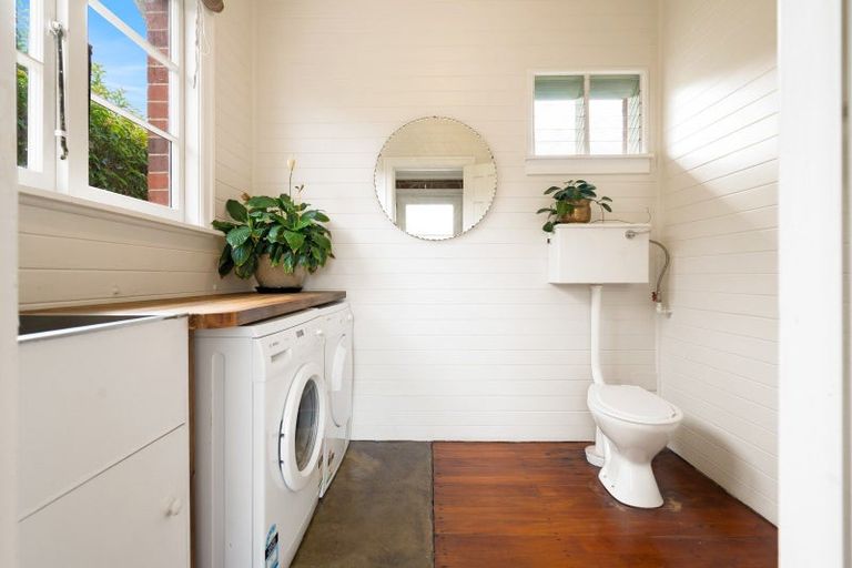 Photo of property in 4c Third Avenue, Avenues, Whangarei, 0110