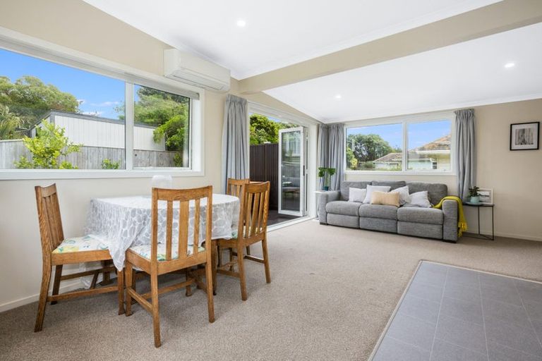Photo of property in 120b Main Road, Titahi Bay, Porirua, 5022