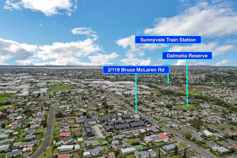 Photo of property in 2/119 Bruce Mclaren Road, Henderson, Auckland, 0612