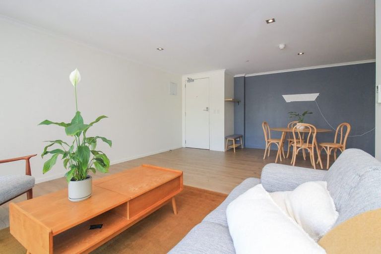 Photo of property in Bellagio Apartments, 4e/39 Taranaki Street, Te Aro, Wellington, 6011