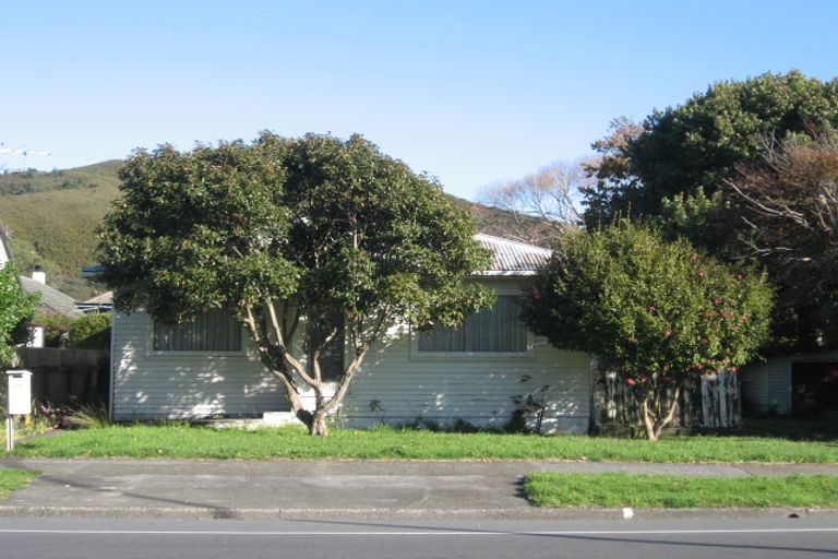 Photo of property in 118 Naenae Road, Naenae, Lower Hutt, 5011