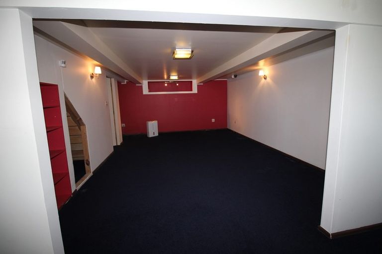 Photo of property in 40 Bancroft Terrace, Newlands, Wellington, 6037