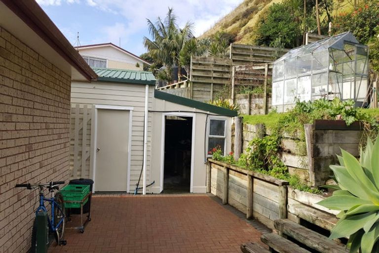 Photo of property in 121 Maunsell Road, Port Waikato, Tuakau, 2695
