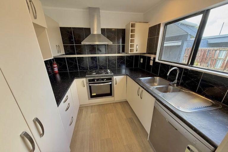 Photo of property in 2/2 Esperanto Road, Papatoetoe, Auckland, 2025