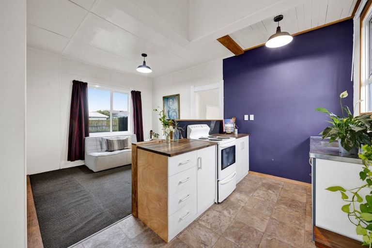 Photo of property in 81 Manawapou Road, Hawera, 4610