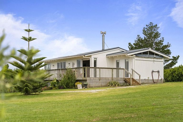 Photo of property in 550 Oruawharo Road, Oruawharo, Wellsford, 0975