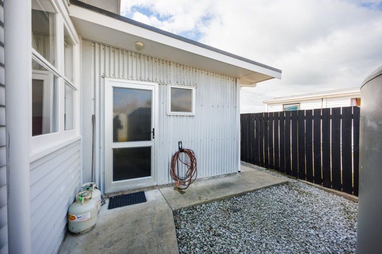 Photo of property in 42 Edinburgh Terrace, Foxton Beach, Foxton, 4815