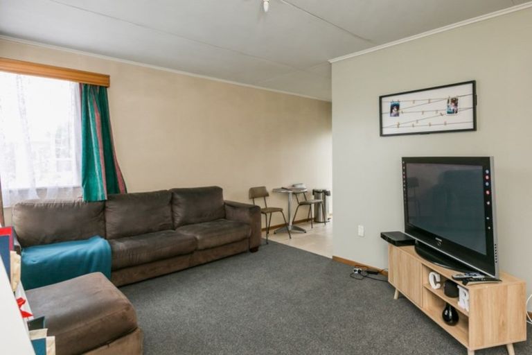 Photo of property in 805 Lawrence Street, Akina, Hastings, 4122