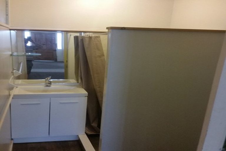 Photo of property in 1/252 Lincoln Road, Addington, Christchurch, 8024