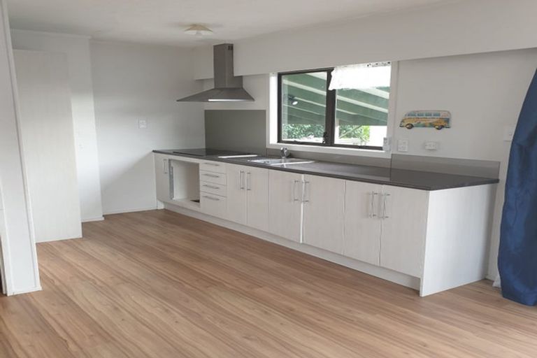 Photo of property in 15b Mellsop Avenue, Waiuku, 2123