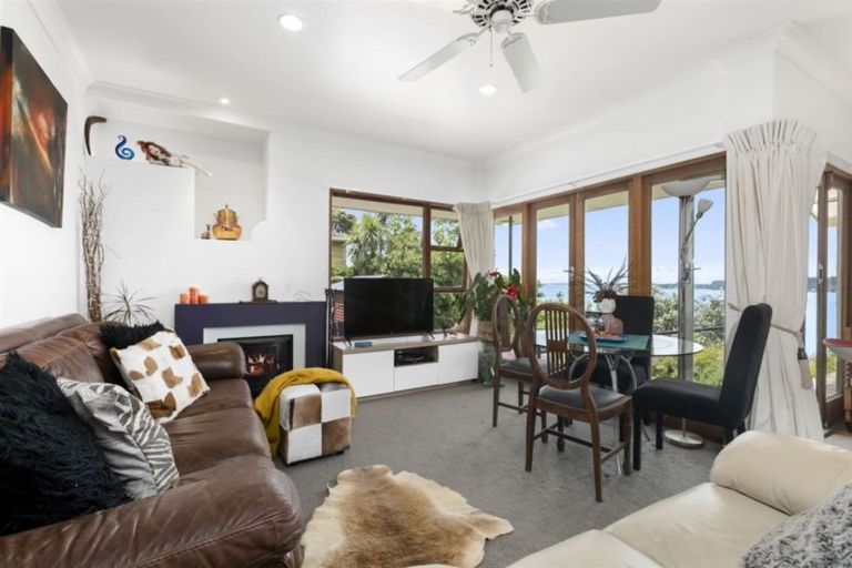 Photo of property in 81 Omokoroa Road, Omokoroa, 3114