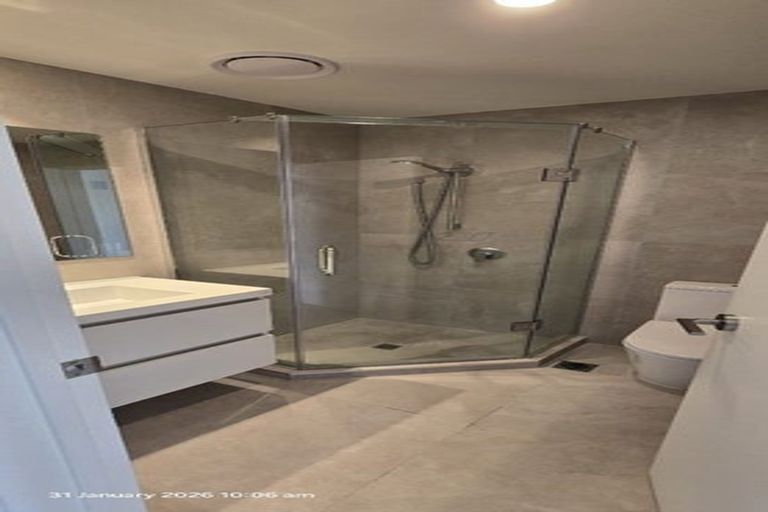 Photo of property in 1/2 Mahalo Avenue, Wiri, Auckland, 2104