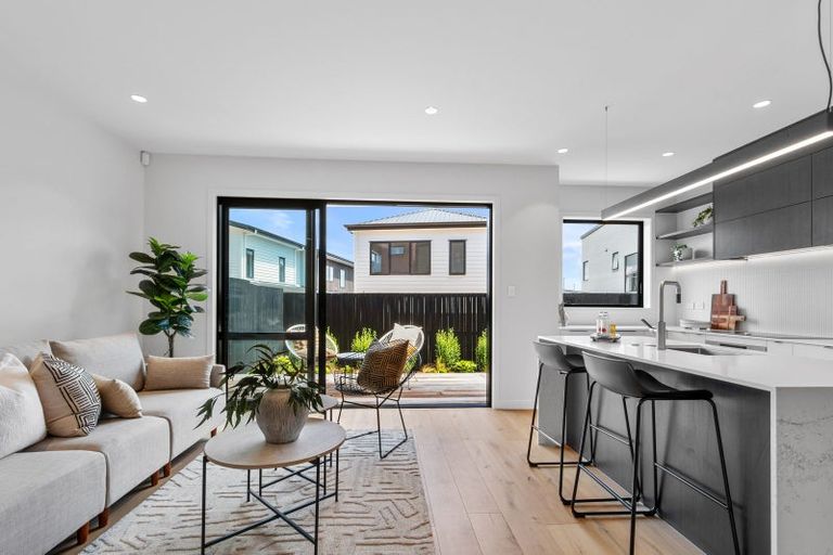 Photo of property in 3 Sierra Pine Road, Hobsonville, Auckland, 0616