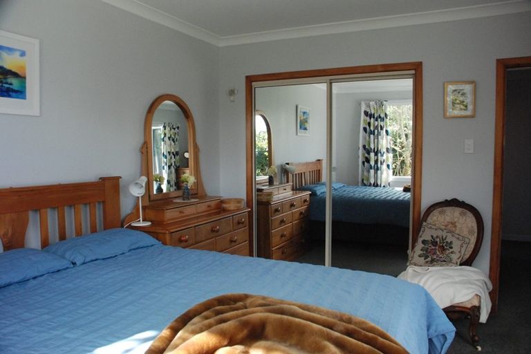 Photo of property in 196 Seaview Road, Westown, New Plymouth, 4310