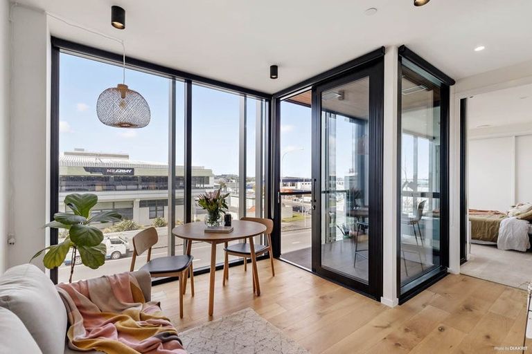 Photo of property in Crest Apartments, 110/199 Great North Road, Grey Lynn, Auckland, 1021