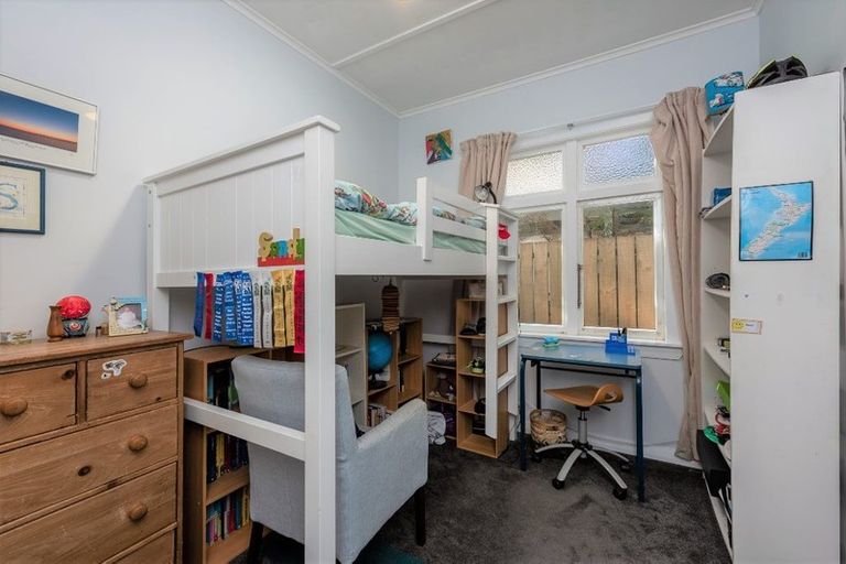 Photo of property in 43 Kano Street, Karori, Wellington, 6012