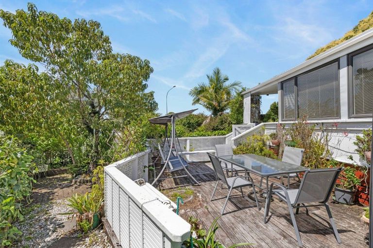 Photo of property in 15 Marinich Drive, Ranui, Auckland, 0612
