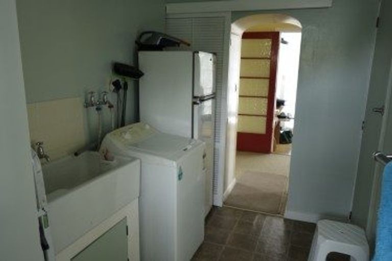 Photo of property in 1 Huia Street, Foxton Beach, Foxton, 4815