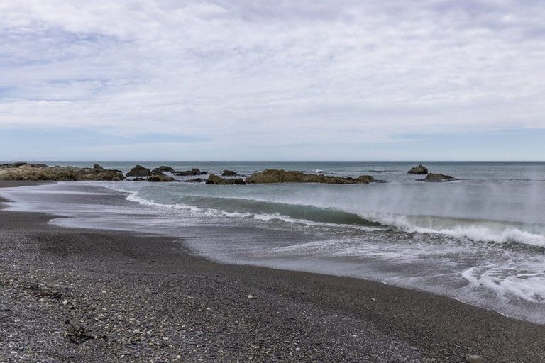 Photo of property in 18 Clermont Street, Ward, Seddon, 7285