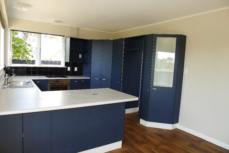 Photo of property in 54 Tiromoana Road, Raumati South, Paraparaumu, 5032