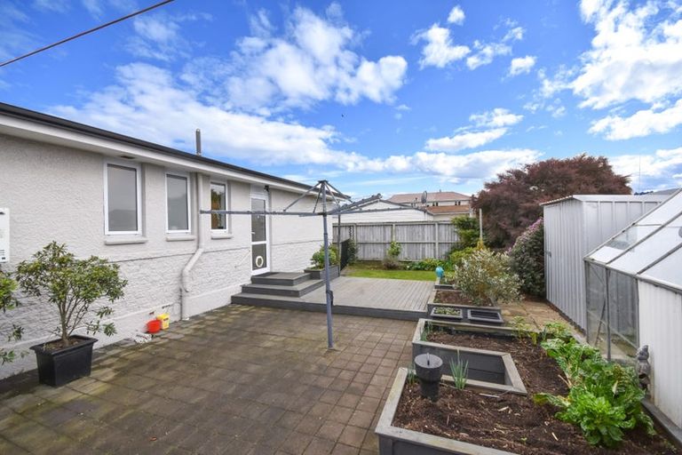 Photo of property in 141 Macandrew Road, South Dunedin, Dunedin, 9012