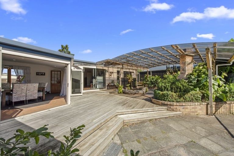 Photo of property in 92 Whatawhata Road, Dinsdale, Hamilton, 3204