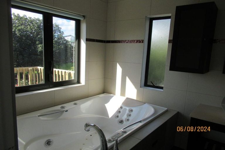 Photo of property in 19 Walmsley Road, Mangere, Auckland, 2022