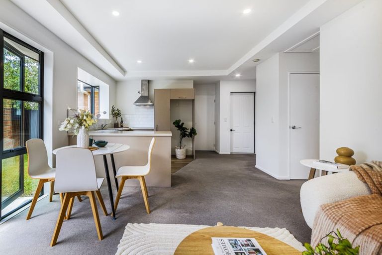 Photo of property in 2/23 Cutts Road, Russley, Christchurch, 8042