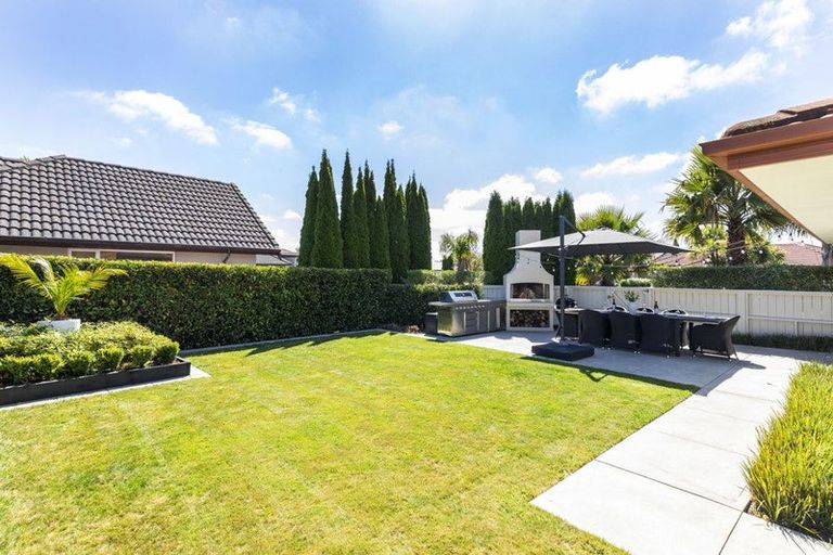 Photo of property in 10 Mica Place, Northwood, Christchurch, 8051
