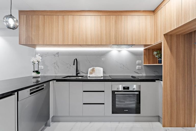 Photo of property in 1/23 Tudor Road, Henderson, Auckland, 0610