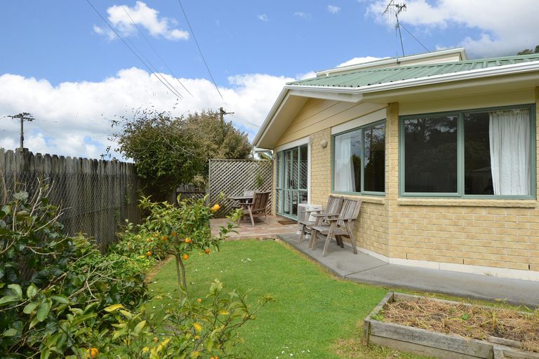 Photo of property in 8a Moehau Road, Te Kamo, Whangarei, 0112