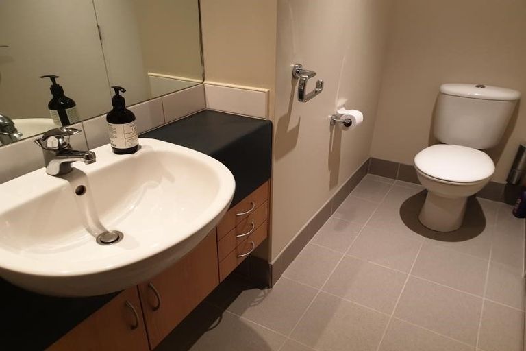 Photo of property in Kate Sheppard Apartments, 5e/42 Molesworth Street, Thorndon, Wellington, 6011